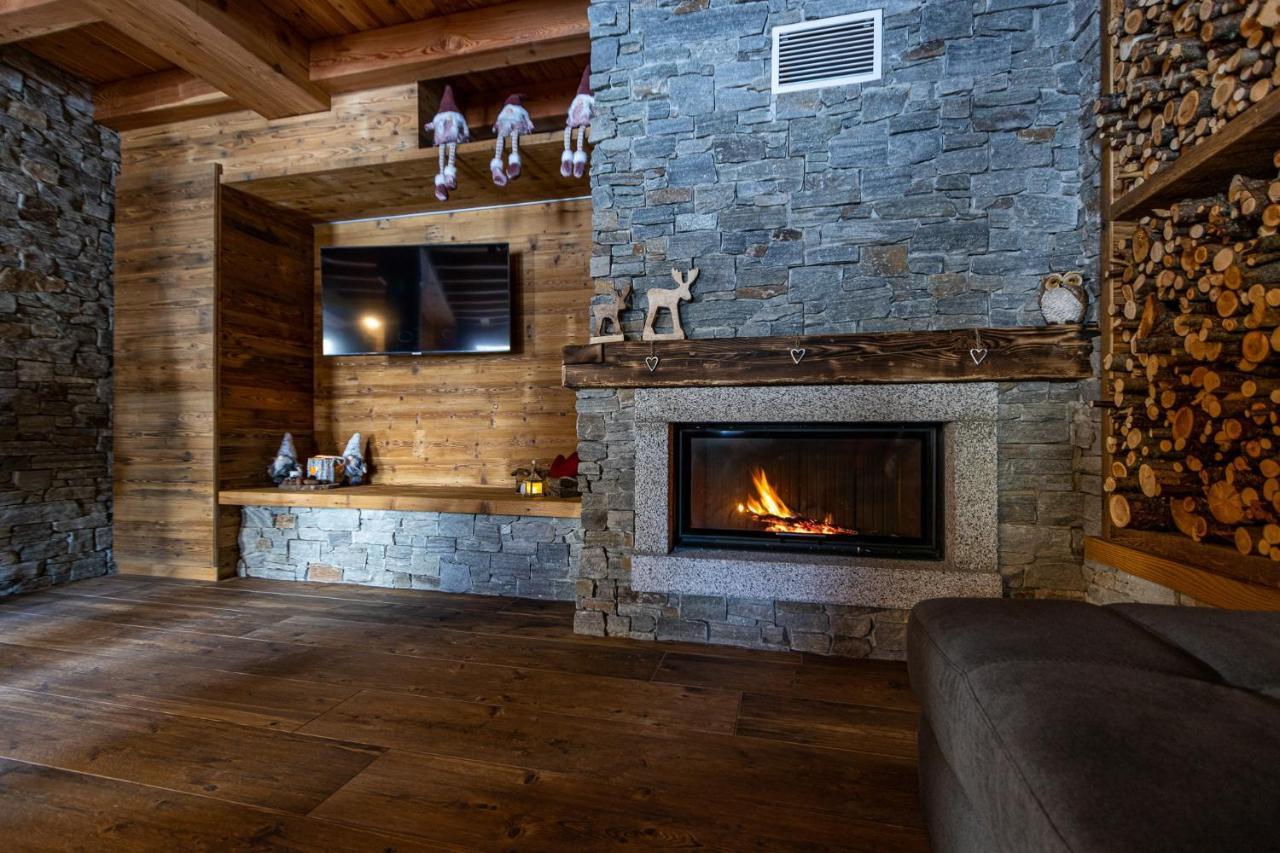 Nido Del Brenta Apartment Madonna di Campiglio Bagian luar foto