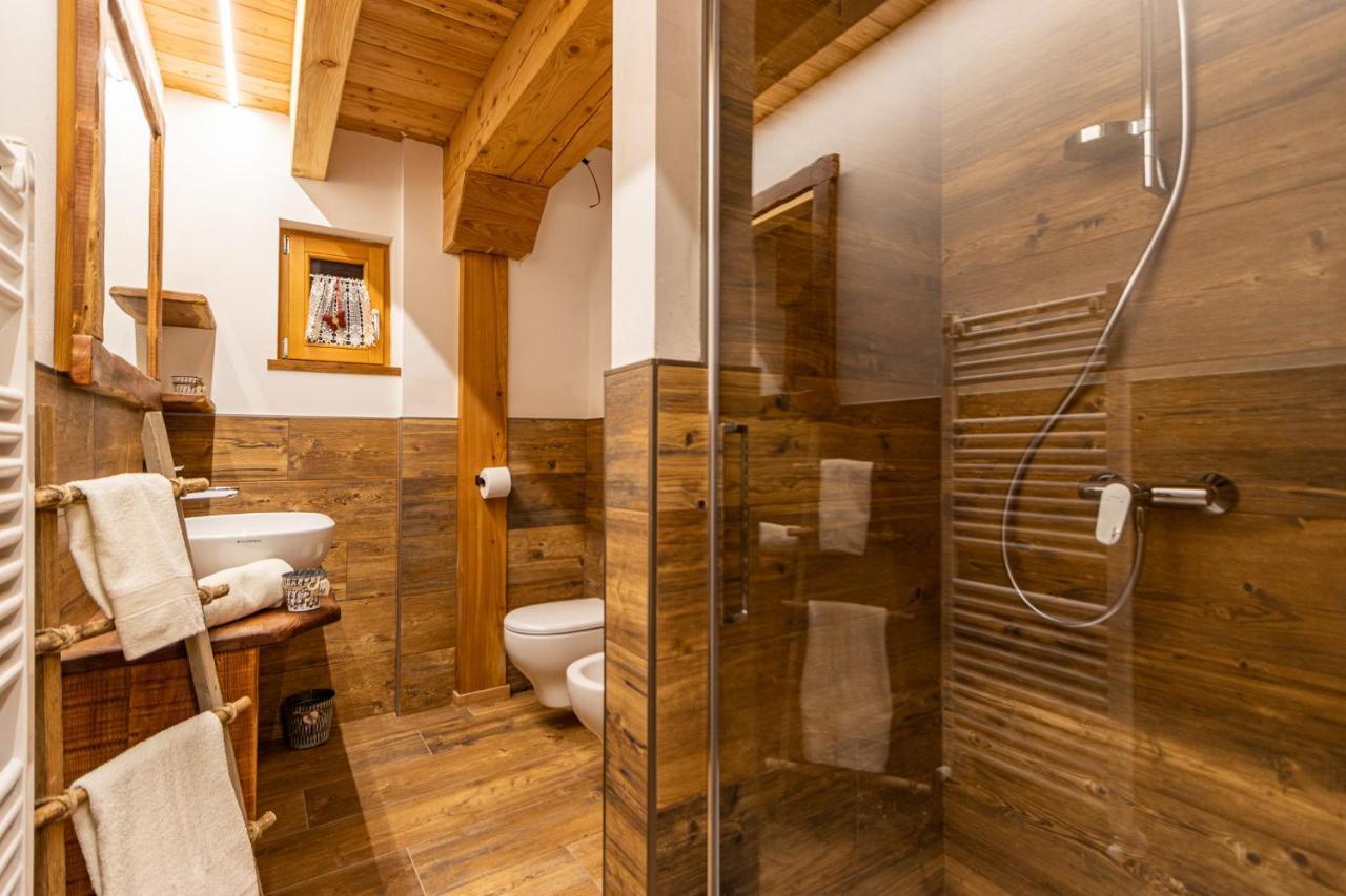 Nido Del Brenta Apartment Madonna di Campiglio Bagian luar foto
