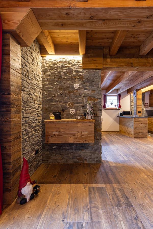 Nido Del Brenta Apartment Madonna di Campiglio Bagian luar foto